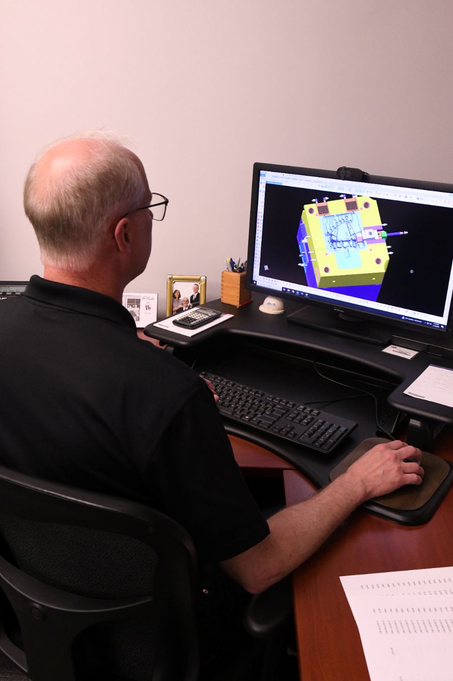 Elba operator running a precision job